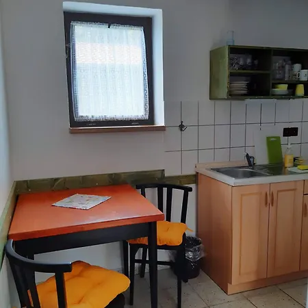 Nad Rybnikem - Rodinny Rekreacni Areal Hnacov