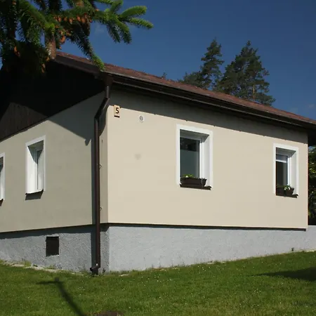 Nad Rybnikem - Rodinny Rekreacni Areal Hnacov