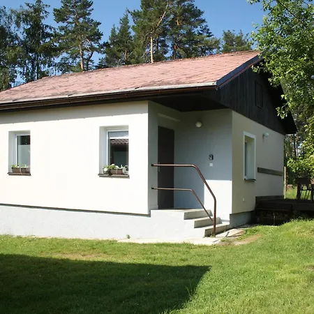 Nad Rybnikem - Rodinny Rekreacni Areal Vakantiepark Hnacov